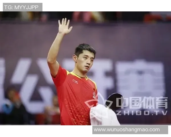 足球明星张继科高清照片展示他的风采与魅力，尽显运动员的青春活力与拼搏精神